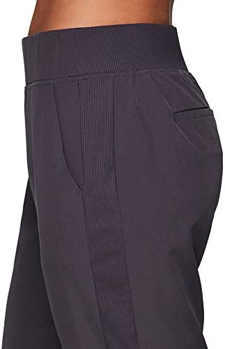 Wantdo Women's Quilted Puffer Vest Thicken Warm Winter Coat with Removable Hood